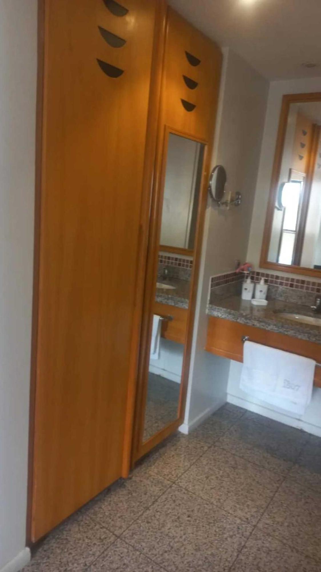 Flat Particular Em Blue Tree Towers Beira Mar